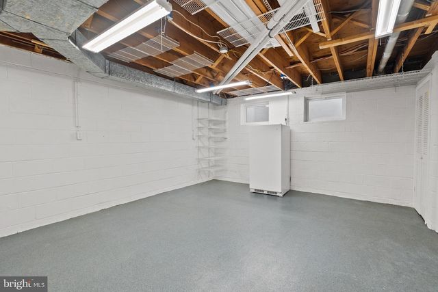 4854 RESERVOIR RD NW, Washington, DC 20007