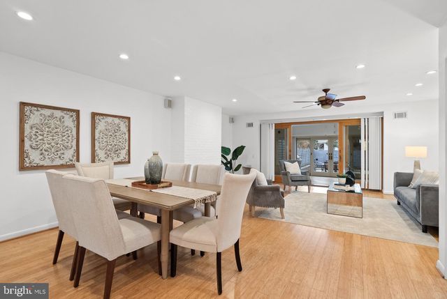 4854 RESERVOIR RD NW, Washington, DC 20007