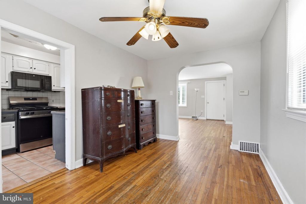 266 CHILDS AVE, DREXEL HILL, PA 19026 — photo 4