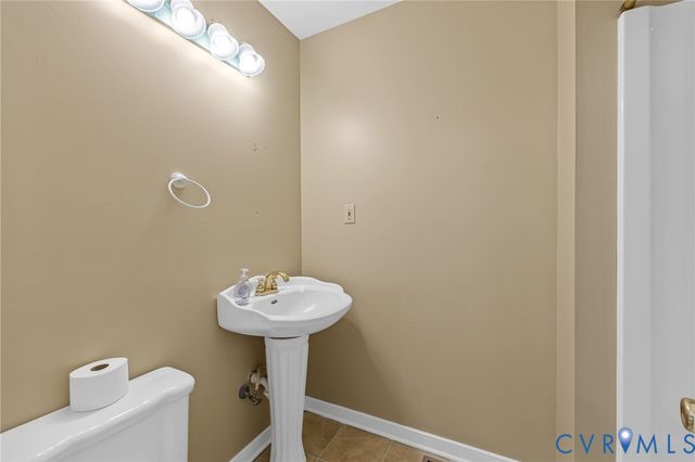 2671 Deer Haven Trl, Columbia, VA 23038