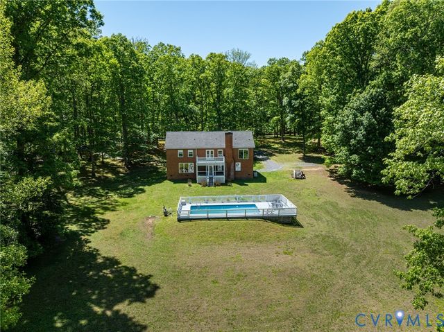 2671 Deer Haven Trl, Columbia, VA 23038