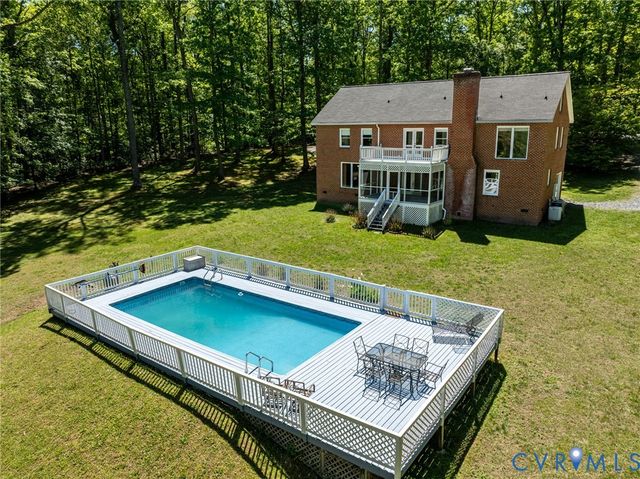 2671 Deer Haven Trl, Columbia, VA 23038