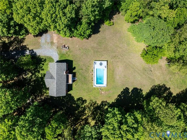 2671 Deer Haven Trl, Columbia, VA 23038