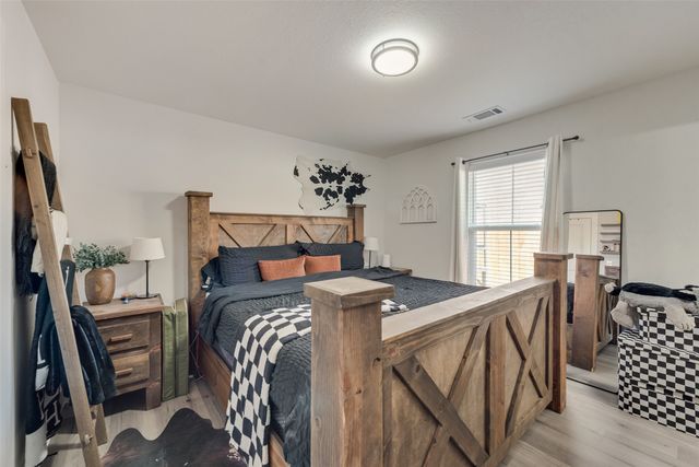 1403 Franklin Avenue, Bonham, TX 75418