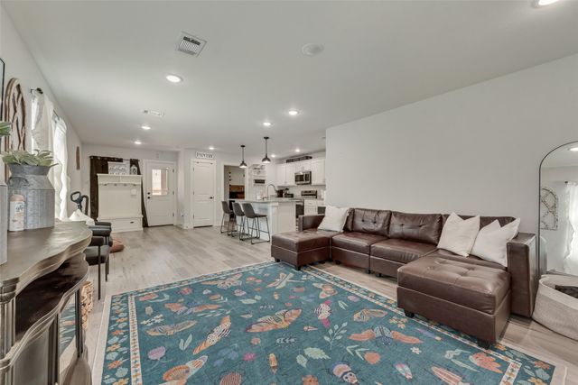 1403 Franklin Avenue, Bonham, TX 75418
