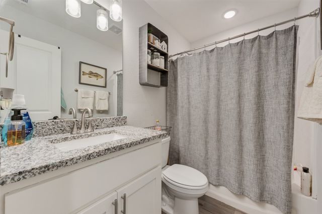 1403 Franklin Avenue, Bonham, TX 75418
