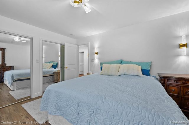 17361 W Outer Drive, Dearborn Heights, MI 48127