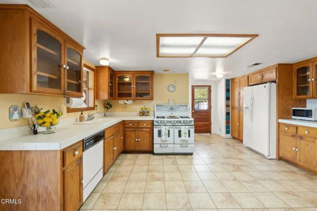 587 N Rice Road, Ojai, CA 93023