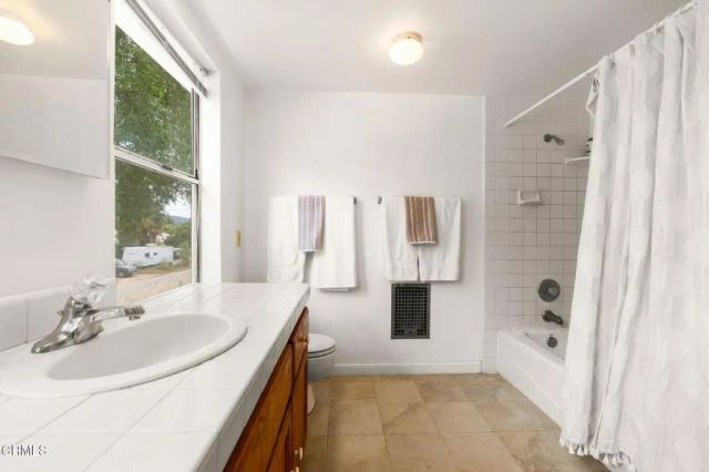 587 N Rice Road, Ojai, CA 93023