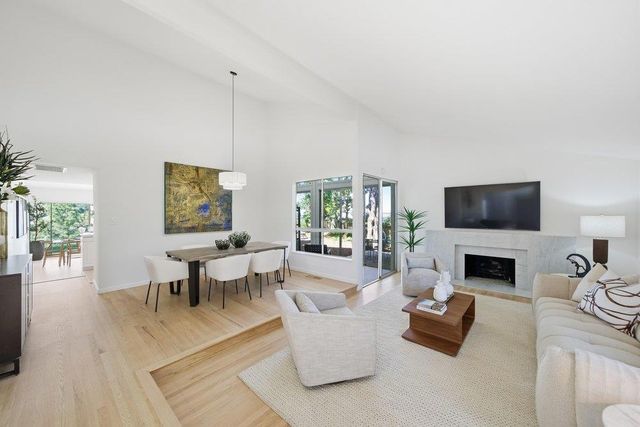 3162 La Mesa Drive, San Carlos, CA 94070