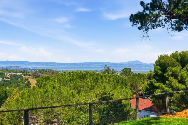 3162 La Mesa Drive, San Carlos, CA 94070