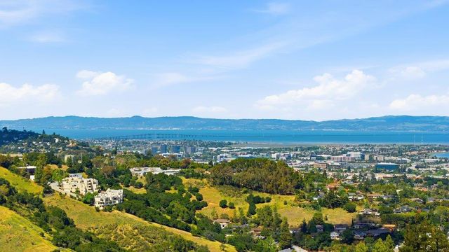 3162 La Mesa Drive, San Carlos, CA 94070