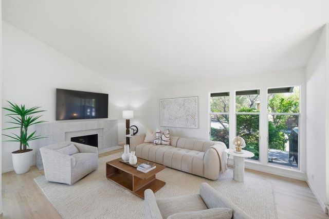 3162 La Mesa Drive, San Carlos, CA 94070