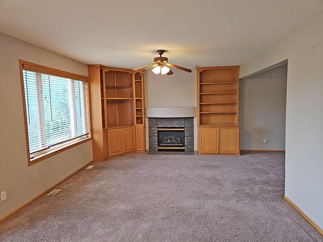 10455 Glen Eagle Circle, Woodbury, MN 55129