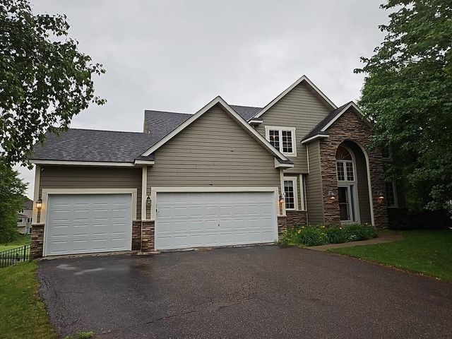 10455 Glen Eagle Circle, Woodbury, MN 55129