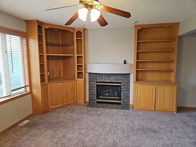 10455 Glen Eagle Circle, Woodbury, MN 55129