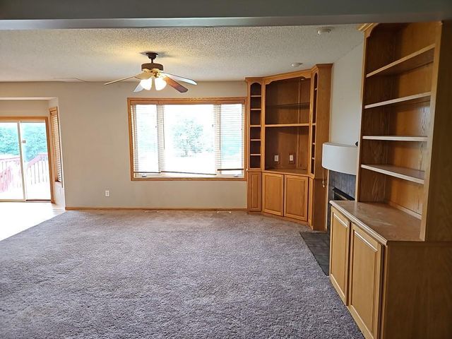 10455 Glen Eagle Circle, Woodbury, MN 55129