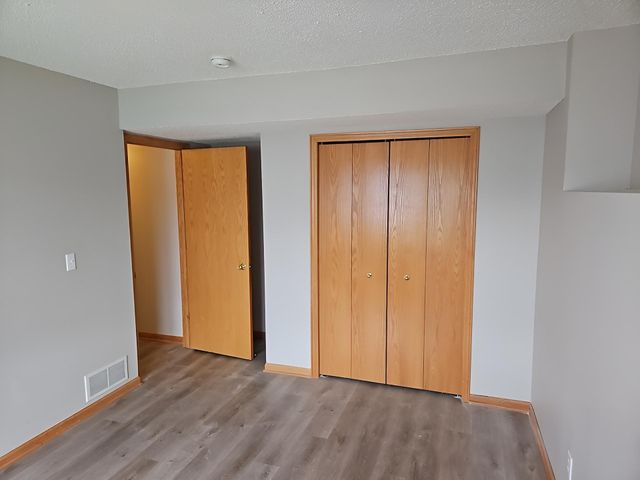 10455 Glen Eagle Circle, Woodbury, MN 55129