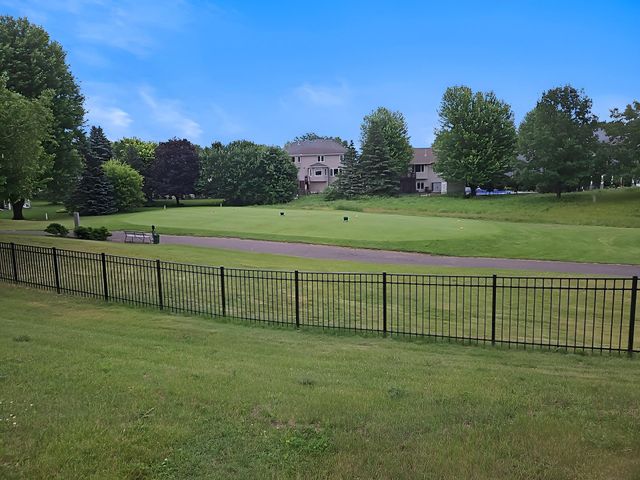 10455 Glen Eagle Circle, Woodbury, MN 55129