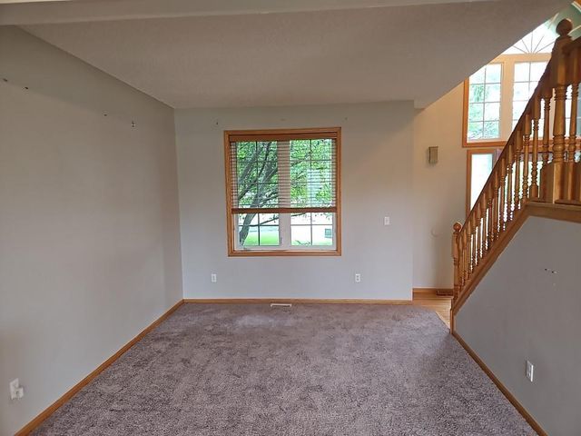 10455 Glen Eagle Circle, Woodbury, MN 55129