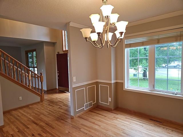 10455 Glen Eagle Circle, Woodbury, MN 55129