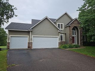 10455 Glen Eagle Circle, Woodbury, MN 55129