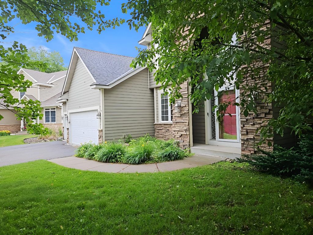10455 Glen Eagle Circle, Woodbury, MN 55129 — photo 2