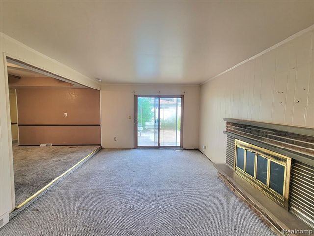 11338 Loginaw Drive, Warren, MI 48089