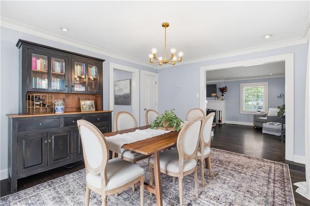 23 E Winthrope Road, Kansas City, MO 64113