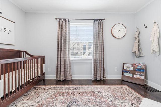 23 E Winthrope Road, Kansas City, MO 64113