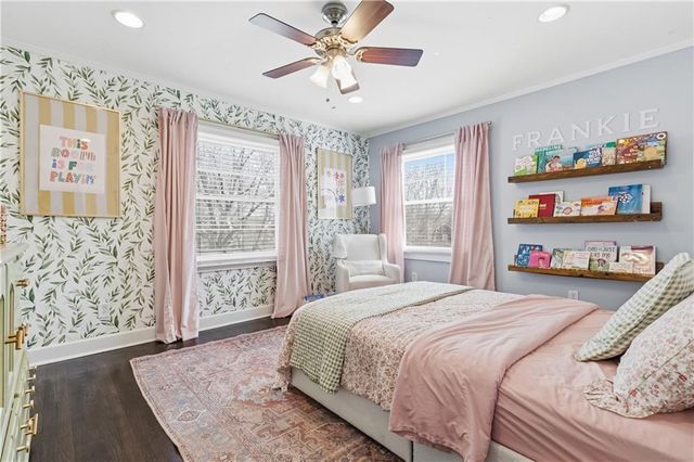 23 E Winthrope Road, Kansas City, MO 64113