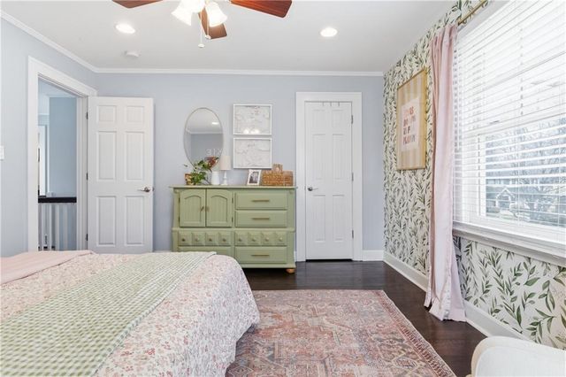 23 E Winthrope Road, Kansas City, MO 64113