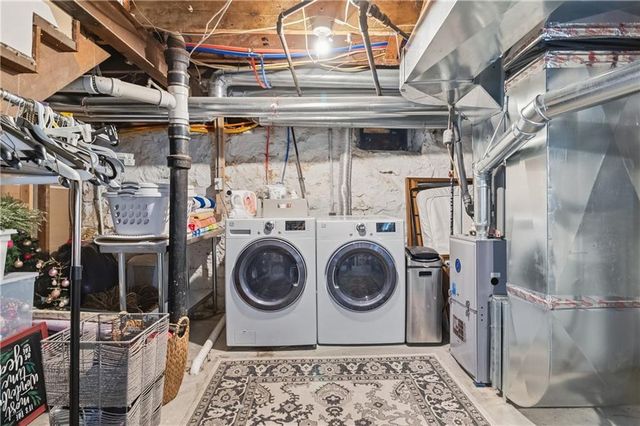 23 E Winthrope Road, Kansas City, MO 64113