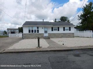 4 Lake Huron Drive, Little Egg Harbor, NJ 08087