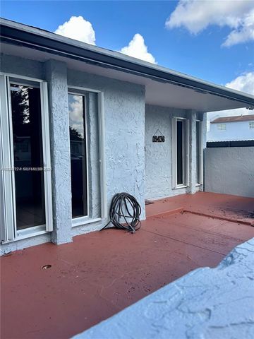 19436 NW 53rd Place 3, Miami Gardens, FL 33055
