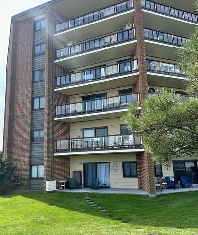 3 Capella Street S, Newport, RI 02840