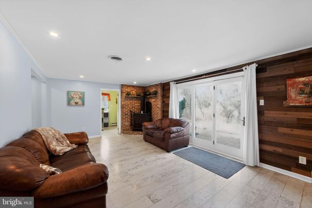 51 OAKLAND DR, Downingtown, PA 19335