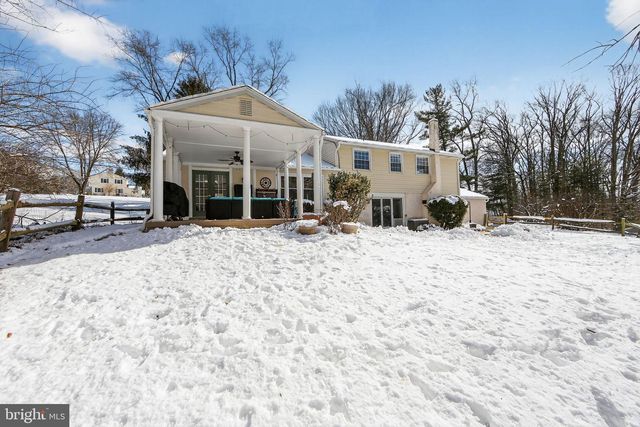 51 OAKLAND DR, Downingtown, PA 19335