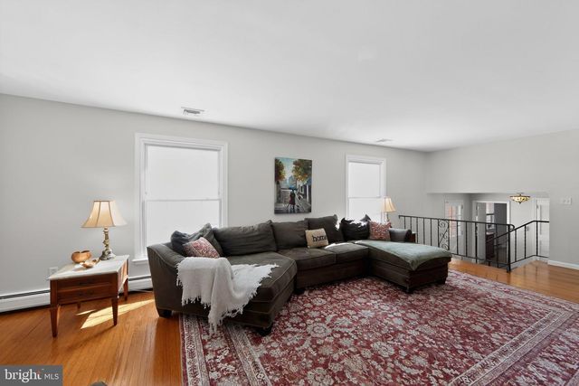 51 OAKLAND DR, Downingtown, PA 19335