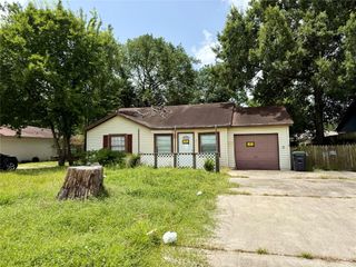 201 West Avenue, Pasadena, TX 77502