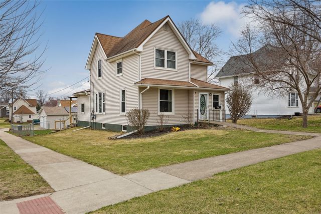 1707 8th Avenue, Belle Plaine, IA 52208