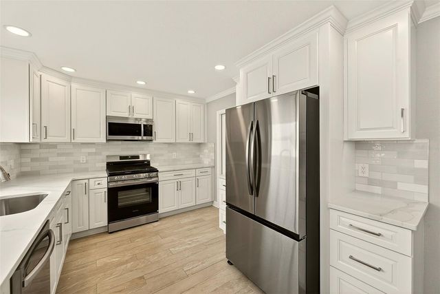 5434 OAKHURST DRIVE, Seminole, FL 33772