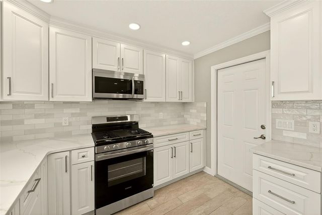 5434 OAKHURST DRIVE, Seminole, FL 33772