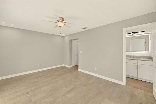 5434 OAKHURST DRIVE, Seminole, FL 33772