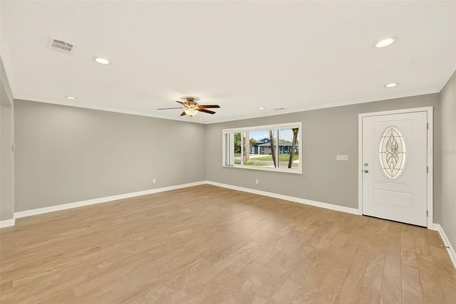 5434 OAKHURST DRIVE, Seminole, FL 33772