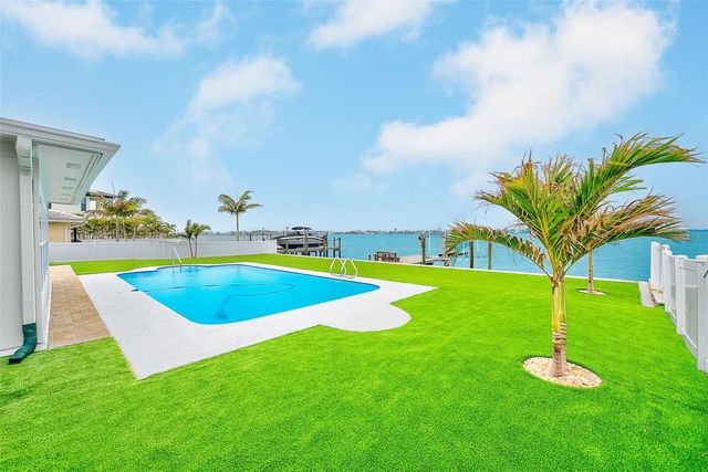 5434 OAKHURST DRIVE, Seminole, FL 33772