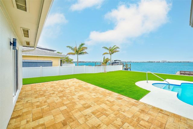 5434 OAKHURST DRIVE, Seminole, FL 33772