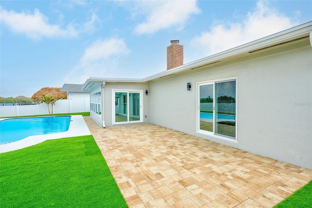 5434 OAKHURST DRIVE, Seminole, FL 33772