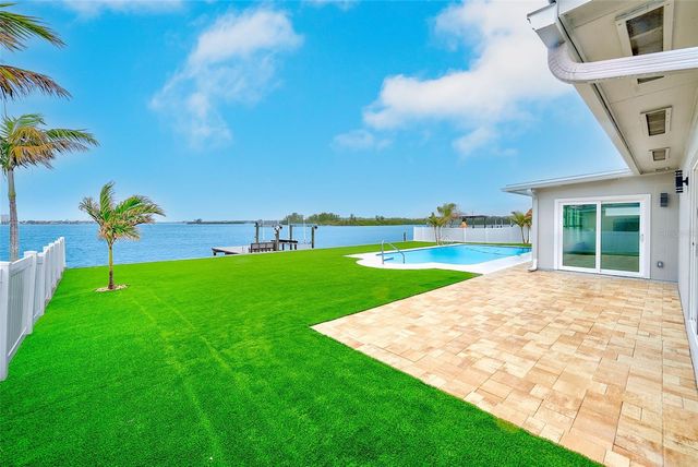 5434 OAKHURST DRIVE, Seminole, FL 33772