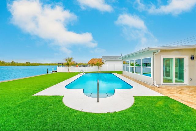 5434 OAKHURST DRIVE, Seminole, FL 33772